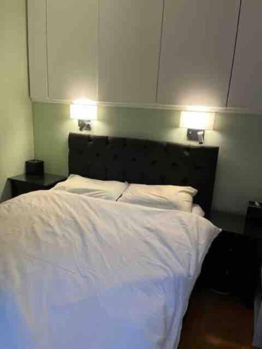 Kensington With 2 Bedrooms 1 Living And Patio * Лондон